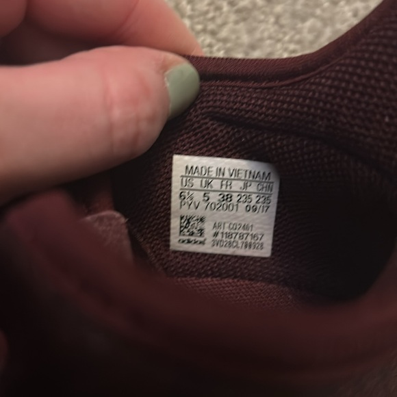 Adidas - Picture 6 of 7